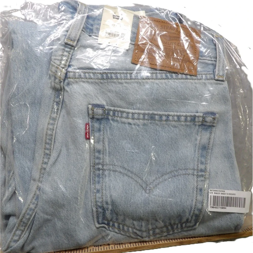 NWT Levi's 578 Baggy Jeans Men W28 L30 Bags To Riches Light Wash Loose Straight